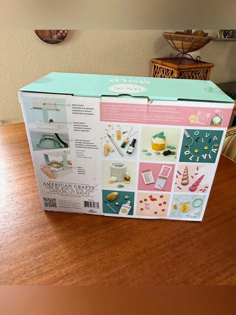 NIB We R Memory Keepers Mold Press Vacuform Machine Crafting Tool